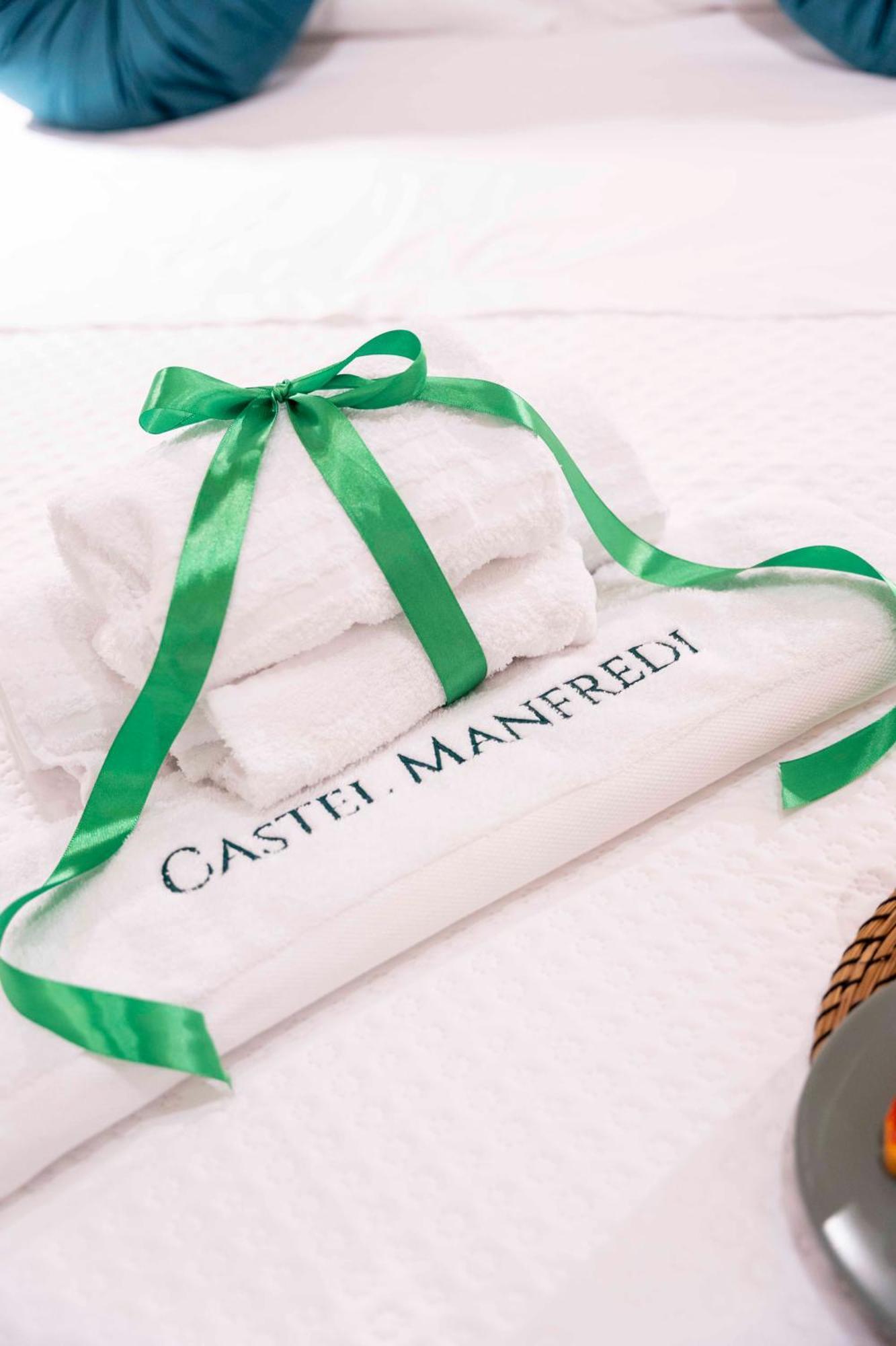 Castel Manfredi Apartments Manfredonia Esterno foto